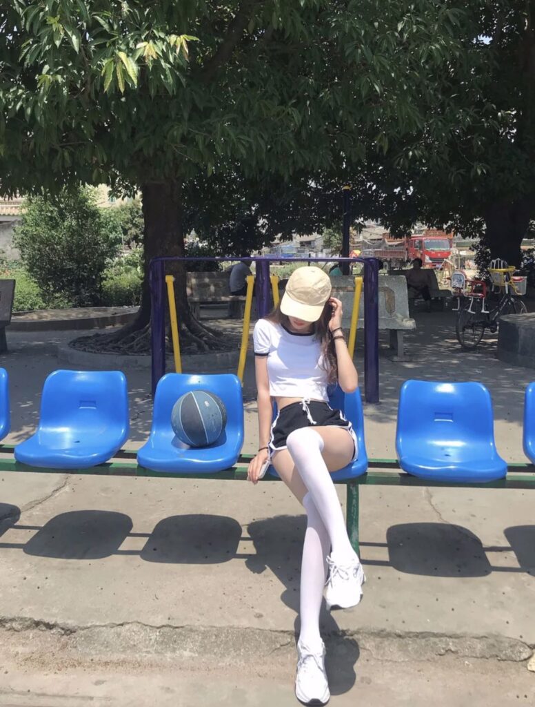 上海外围 爵士舞小妹妹相关配图