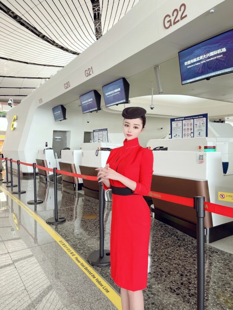 川航空姐相关配图
