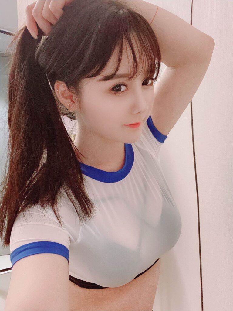 上海 168大胸coser相关配图
