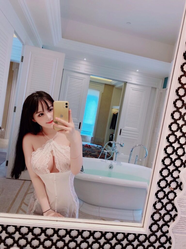 上海 168大胸coser