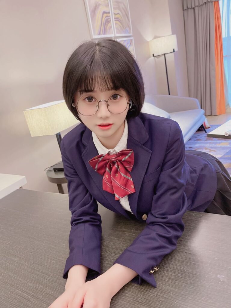 南京外围jk学妹相关配图
