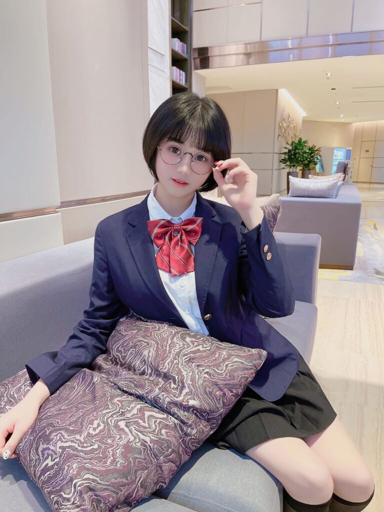 南京外围jk学妹相关配图