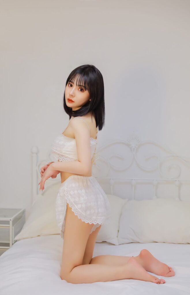 南京新人雪白筷子腿相关配图