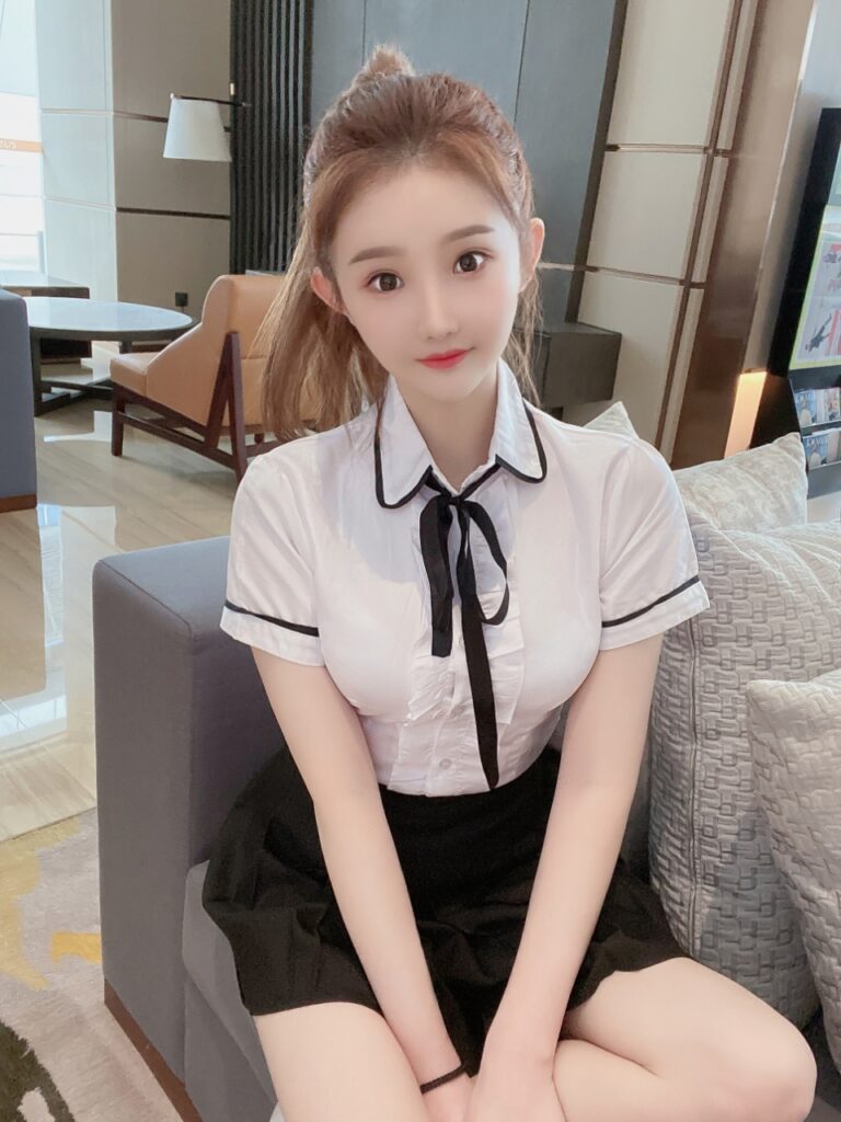 苏州外围清纯乖巧小学妹