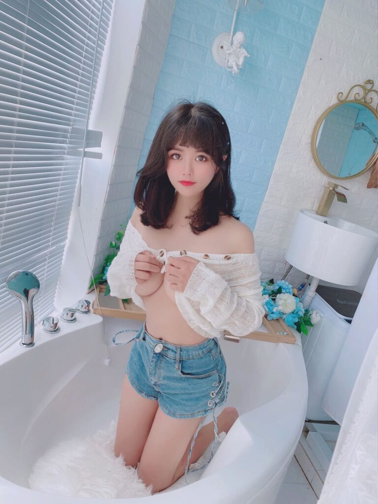南昌外围03年童颜巨乳相关配图