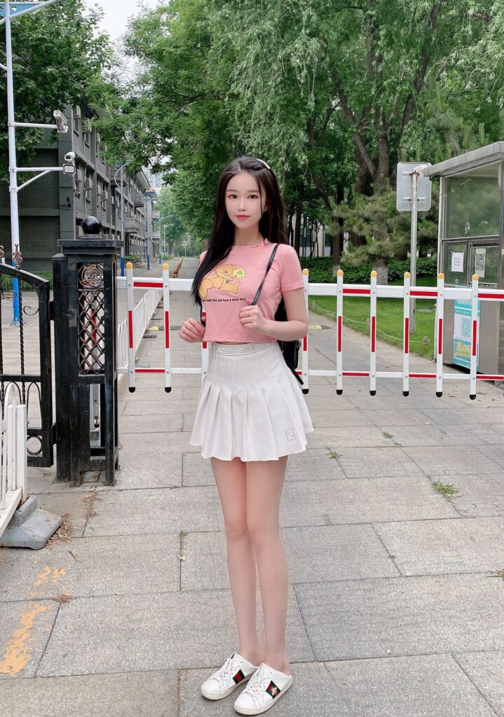 北京外围粉嫩小妹纸相关配图