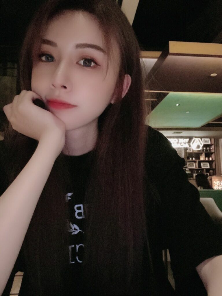 重庆外围超甜小女友相关配图