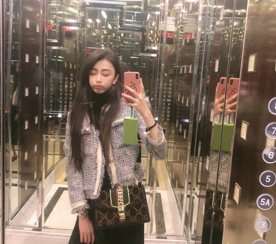 重庆外围超甜小女友相关配图