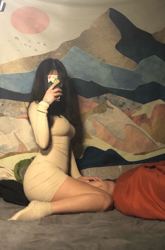 成都00后童颜巨乳相关配图