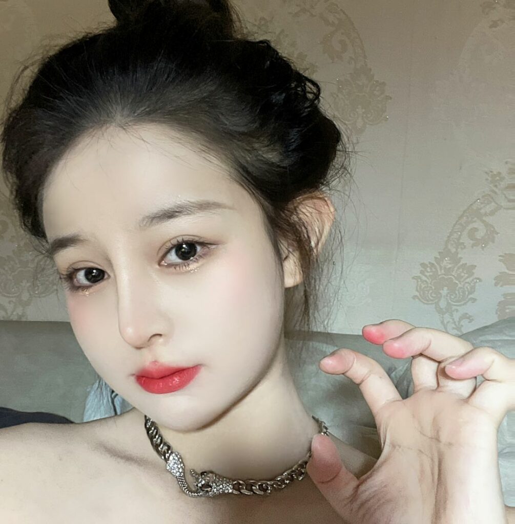 深圳外围02年双子座清纯初恋少女相关配图