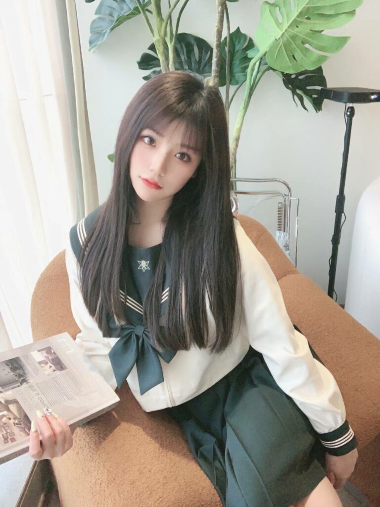 杭州jk萝莉乖巧小娃娃相关配图