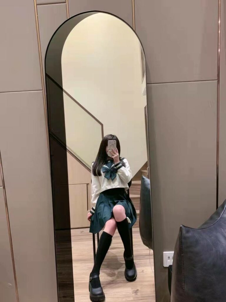 杭州jk萝莉乖巧小娃娃相关配图