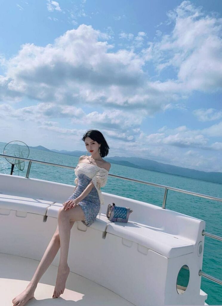 上海短发甜美girl相关配图