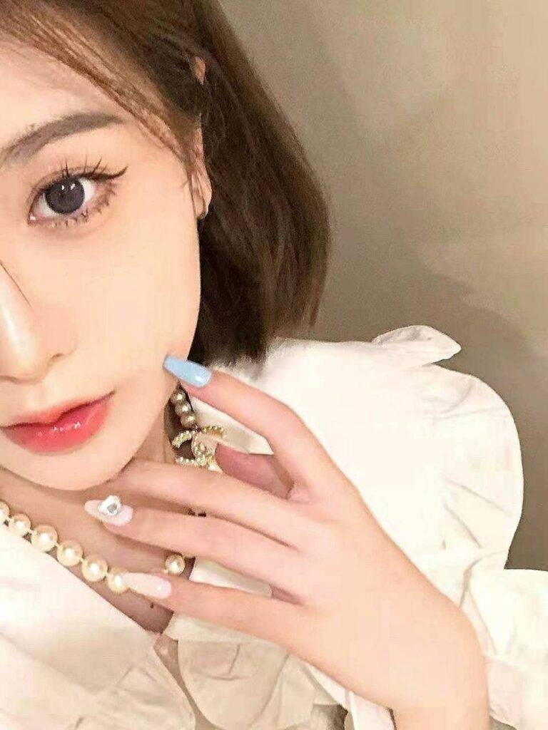 上海短发甜美girl相关配图