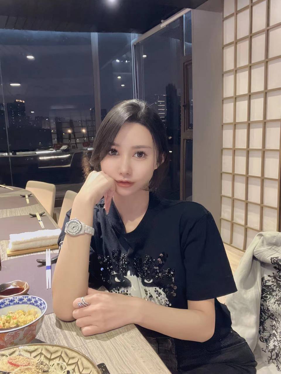 杭州外围知性美女温柔甜美