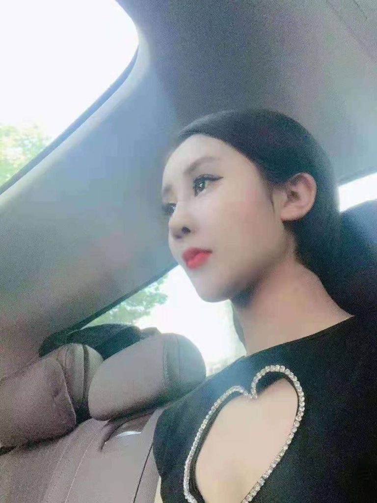 沈阳外围大长腿学妹兼职相关配图