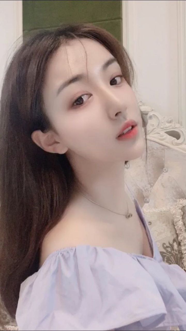 南京外围 172新人白嫩学妹