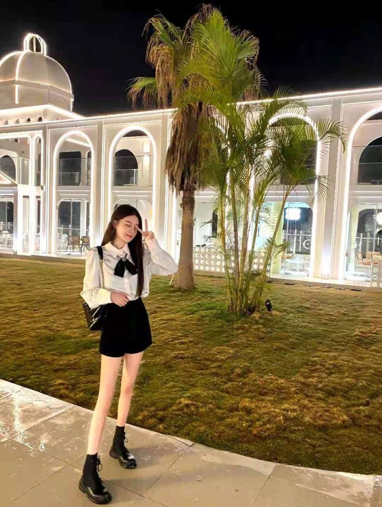 成都外围 航校学生🈶️青花瓷空姐服相关配图