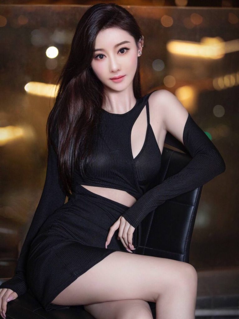 广州外围 洋气女友范儿 筷子腿 172相关配图