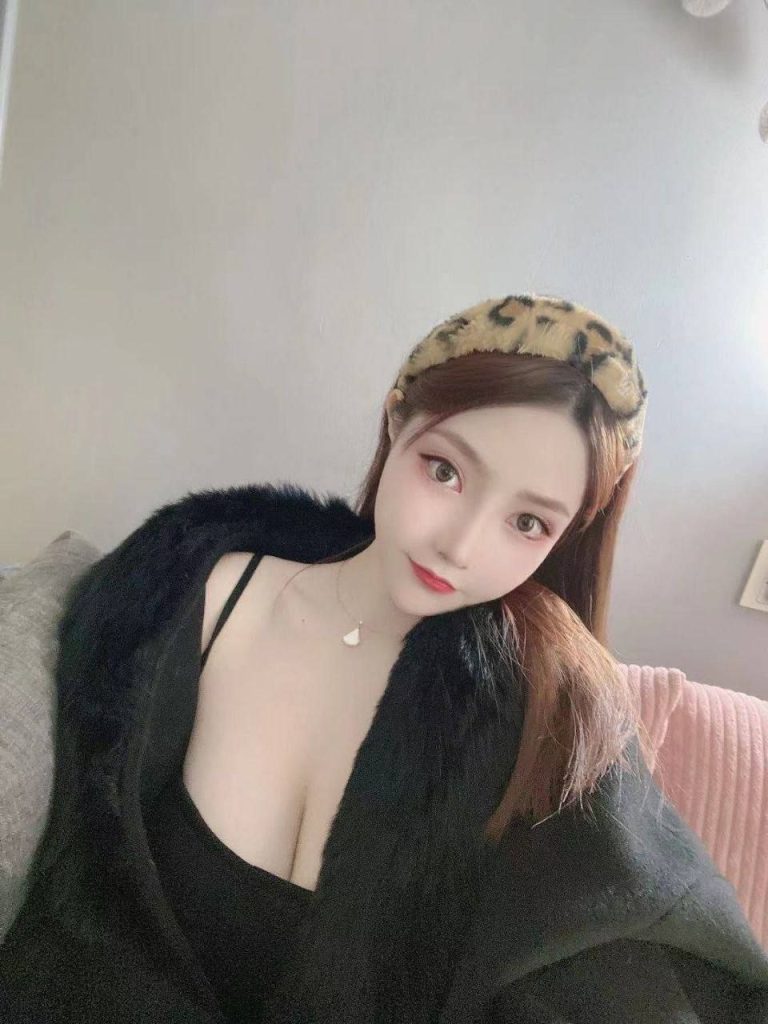 无锡外围 新人 猫系女友 刚下水相关配图