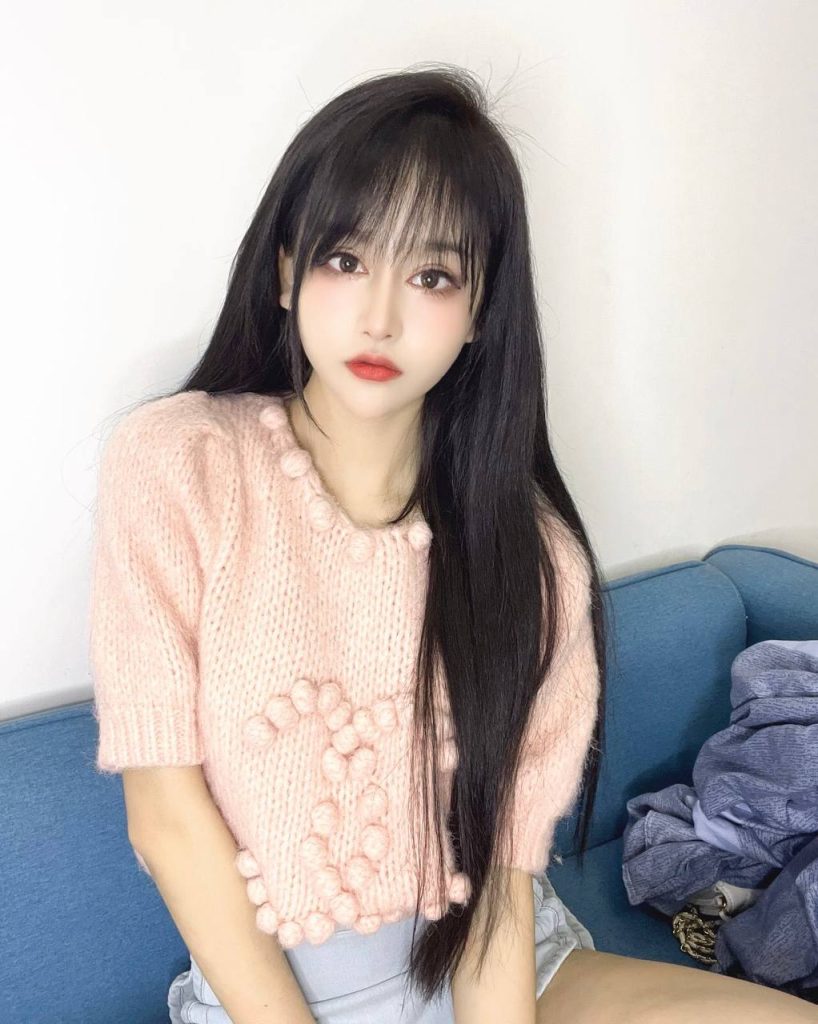 厦门外围 04在校生 小蛮腰 筷子腿相关配图