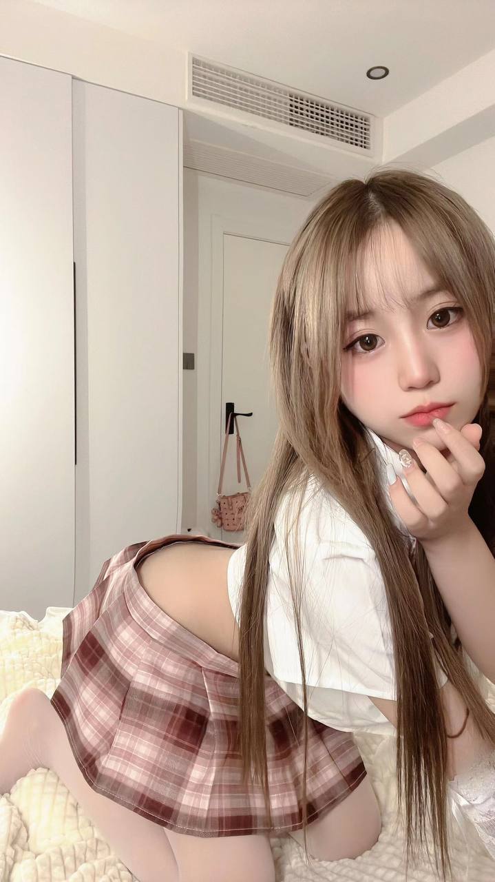 上海外围 温顺乖巧 听话懂事• 纯欲系女友