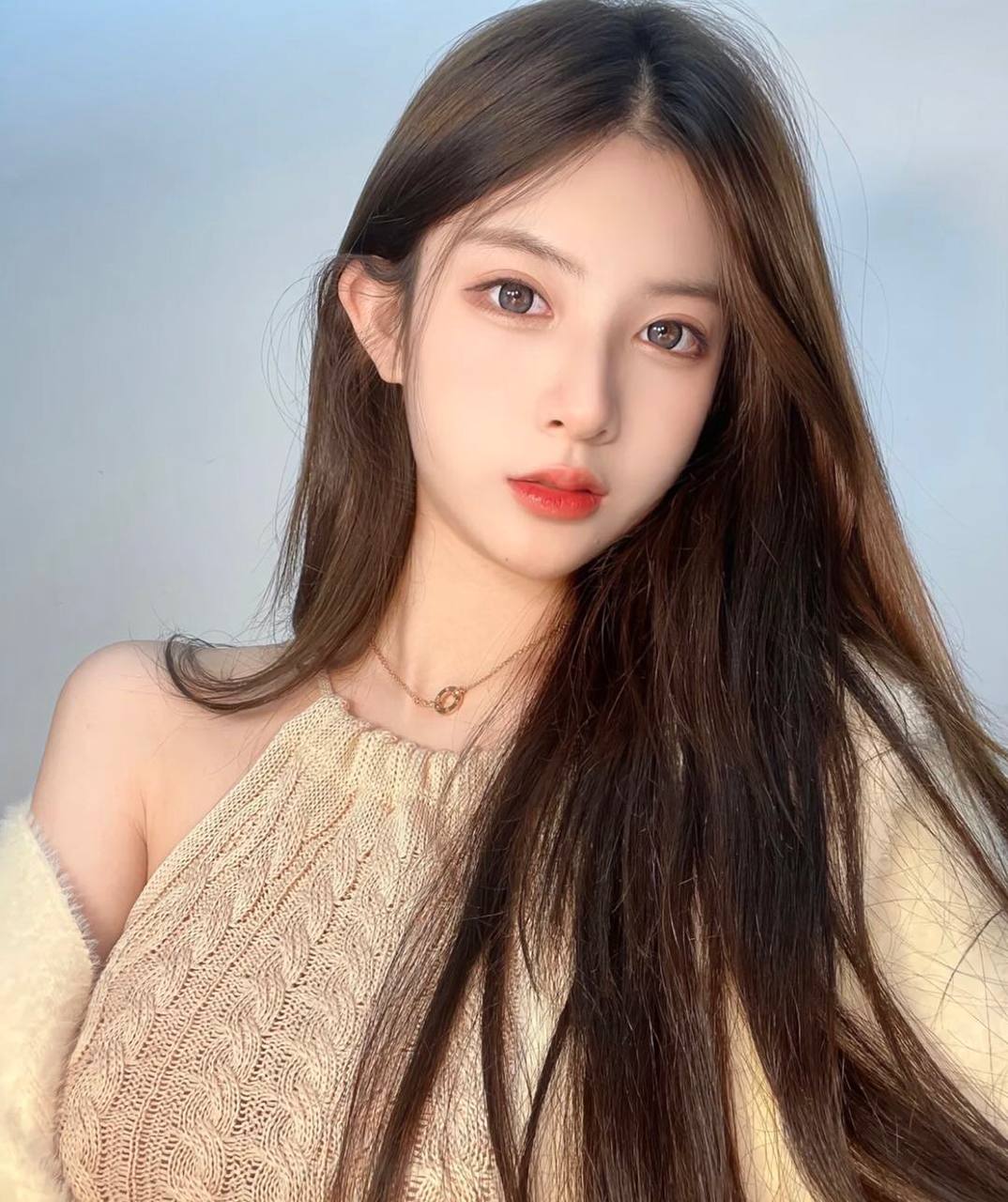 上海外围 爱笑的甜美女孩 温柔迷人优雅