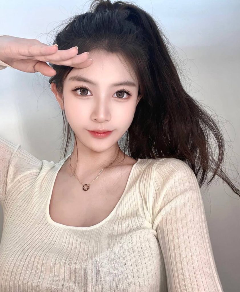 上海外围 爱笑的甜美女孩 温柔迷人优雅相关配图