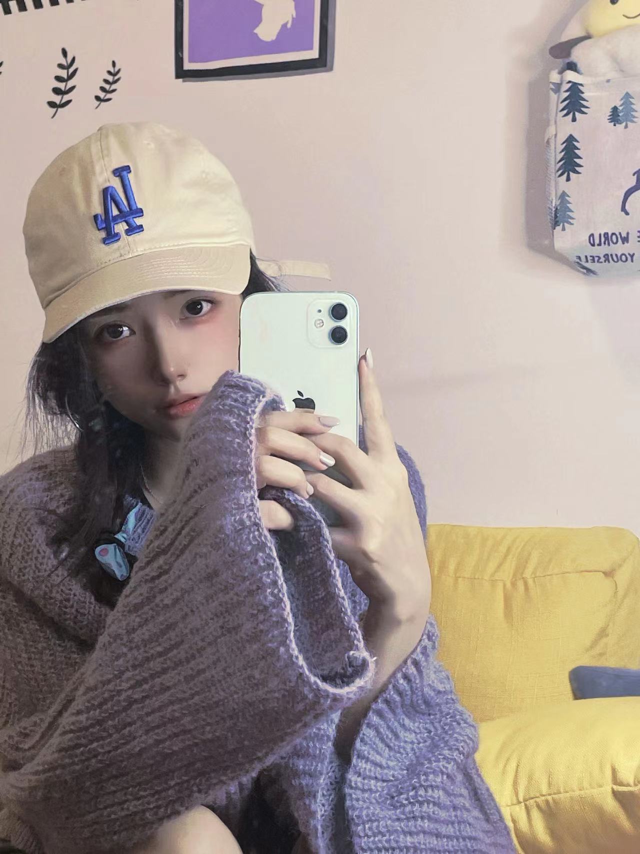 广州外围Jun Y多恩 00后小网红 时尚潮女