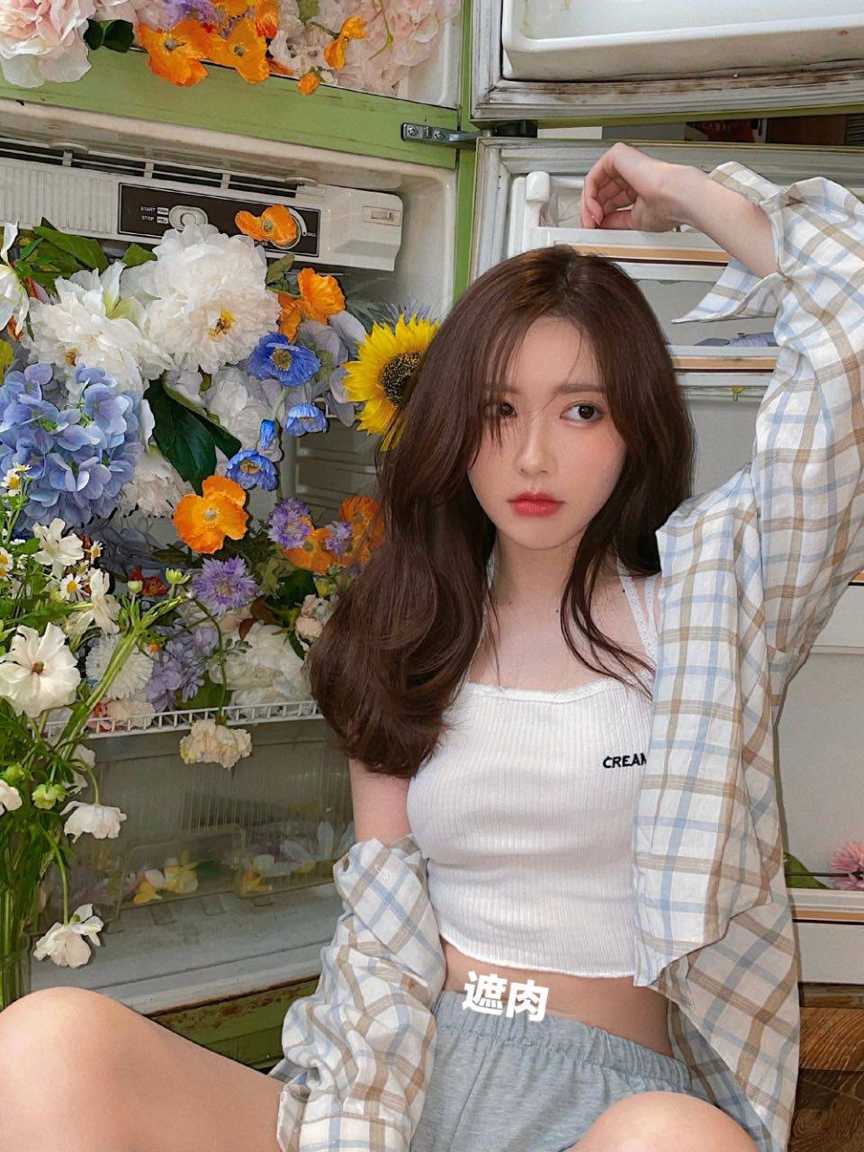 宁波外围 声音甜美皮肤Q弹🎊 ，三点粉，腿长直