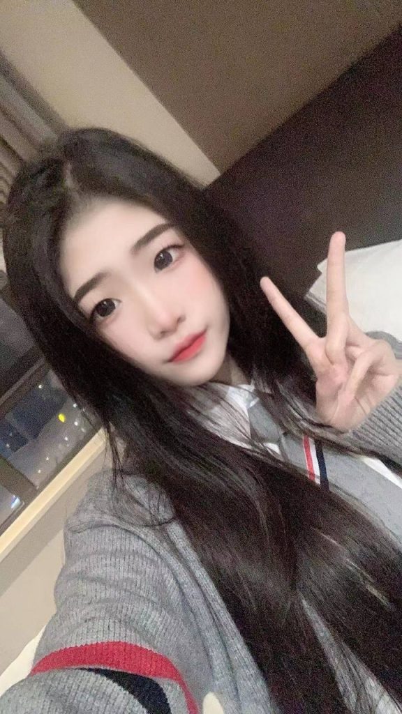 南昌外围 瘦瘦的骨感小姐姐清纯气质活力知书达理相关配图