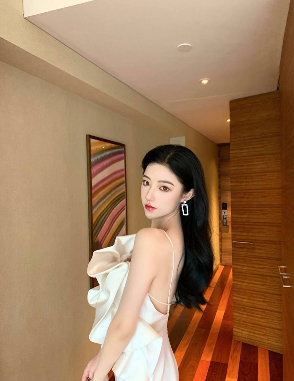 南昌外围 极品新疆美女173 c 超级气质 可盐可甜