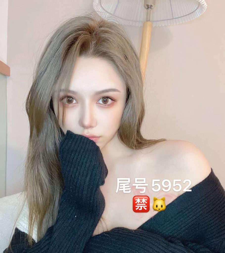 大连外围 童颜巨Ru 💎00年 高170 🐻E💎清纯无整相关配图