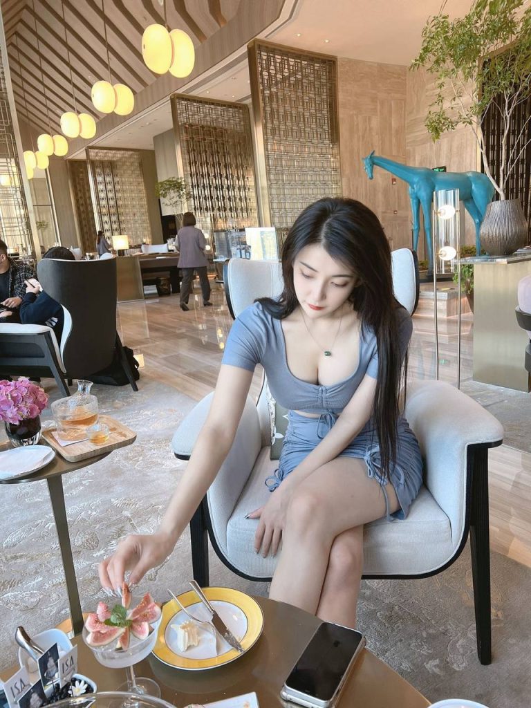 深圳外围 身材高挑 细腰翘臀 💎气质超棒相关配图