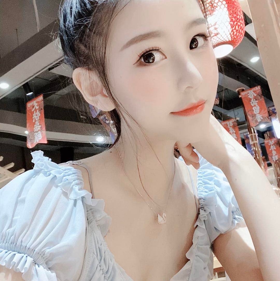 沈阳外围 乖巧听话◎活泼开朗◎ S身材大长腿