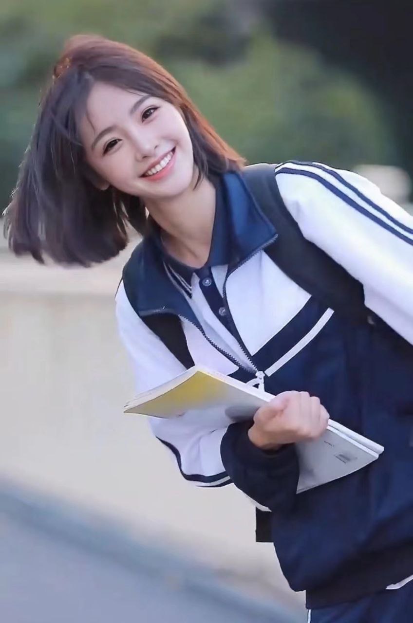上海外围 纯欲天花板 02年学妹