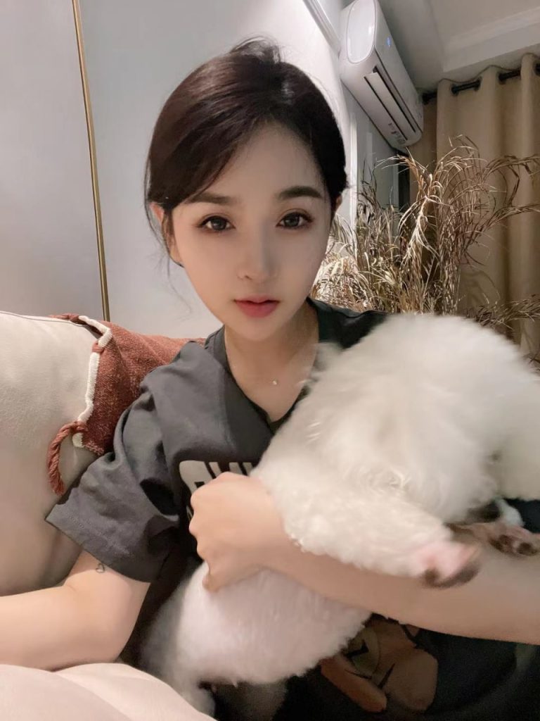 济南外围 01年小萝莉 有jk 纯兼职相关配图