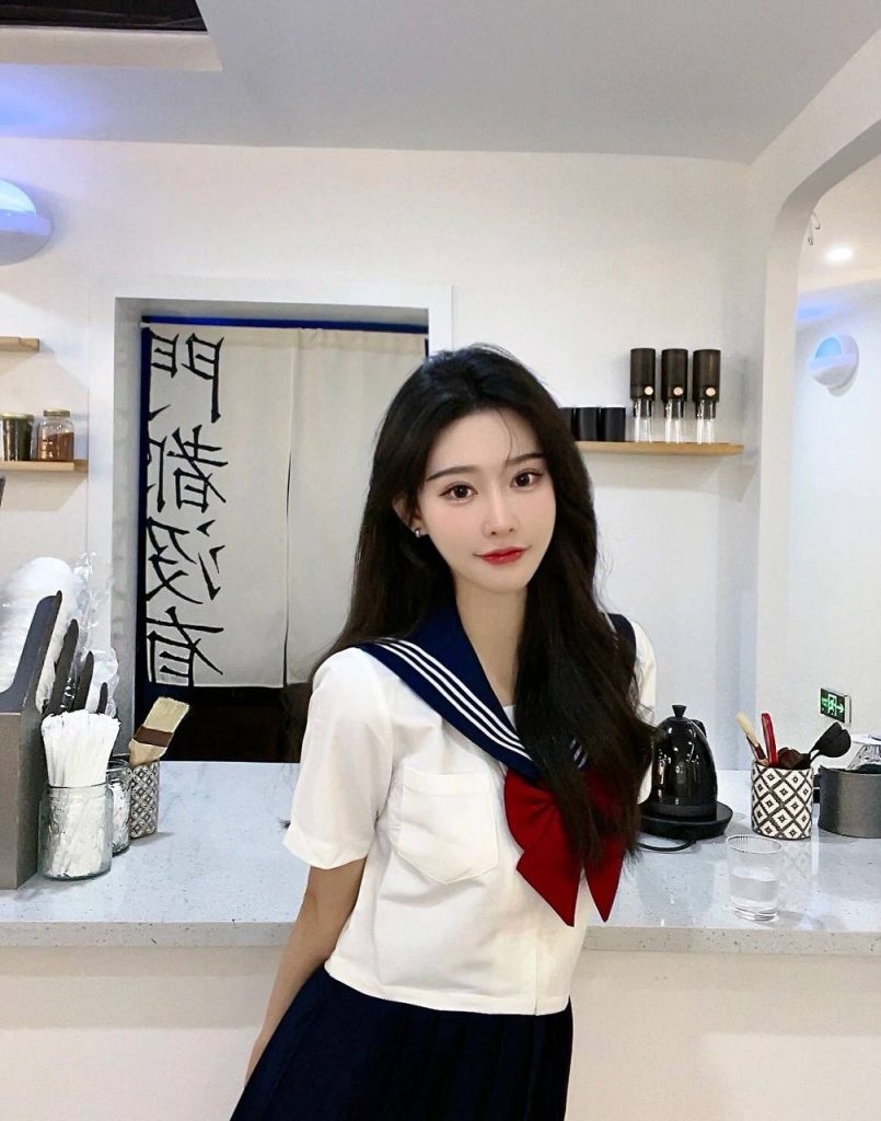 南京外围 白小纯！刚刚下水，外纯内sao相关配图