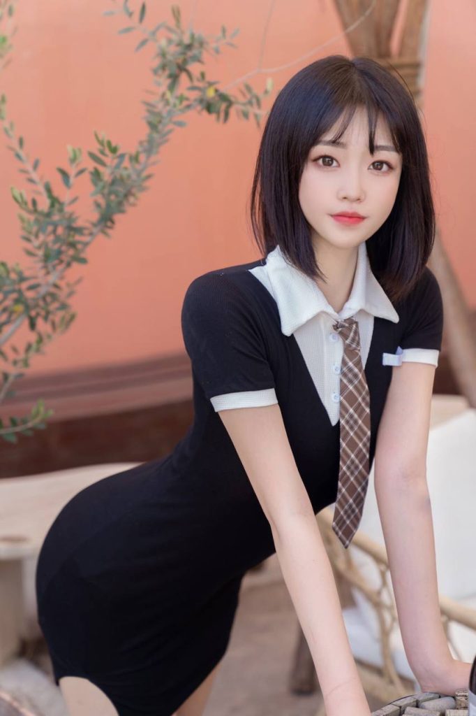 南京外围  清纯网红在校学生相关配图