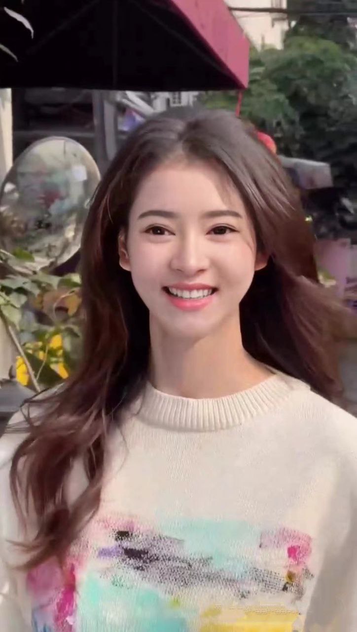 上海外围🦋台灣女生 全身雪白，精致五官