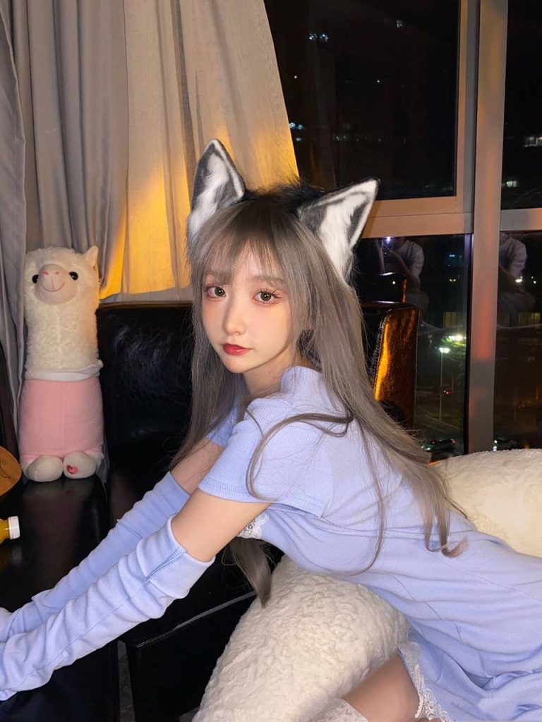 杭州外围 极品校花天然百🐯 一线天相关配图