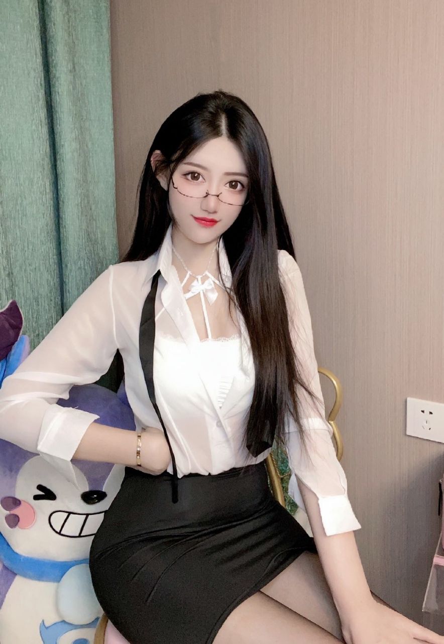 上海外围 02极品网红  服装表演专业学妹