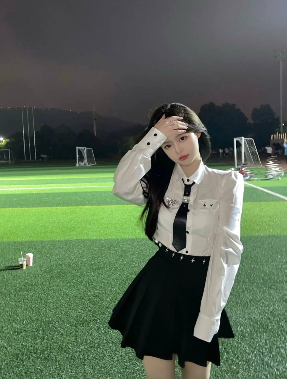 广州外围 甜美系女皇 活泼可爱