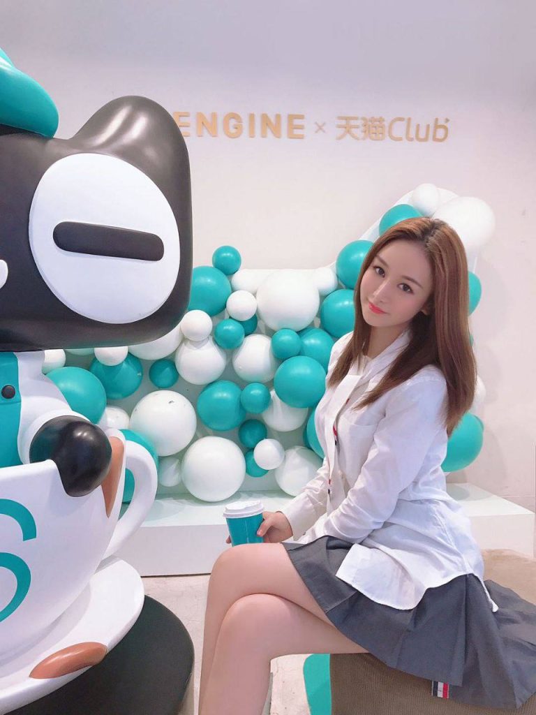 无锡外围 氛围感女孩 可纯可欲 相关配图