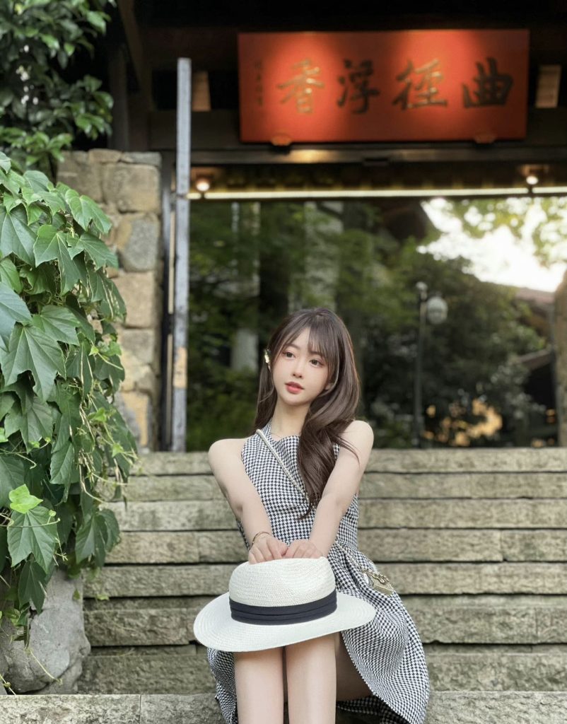 上海外围 清纯唯美少女 01在读相关配图