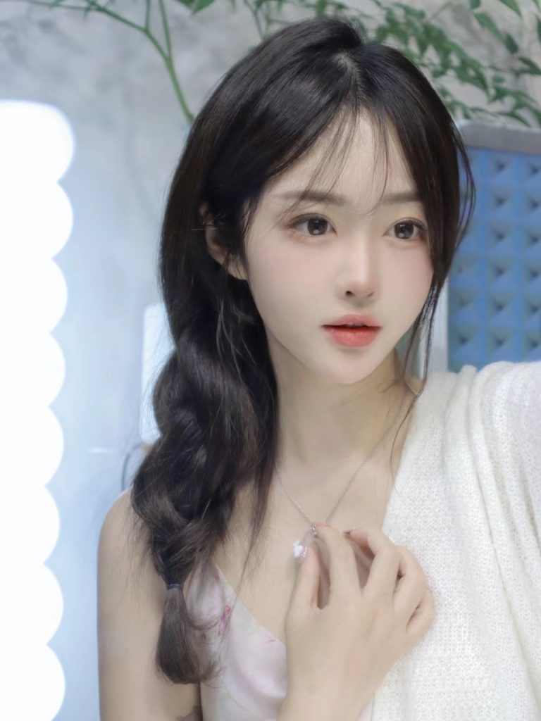 上海外围 清纯唯美少女 01在读相关配图