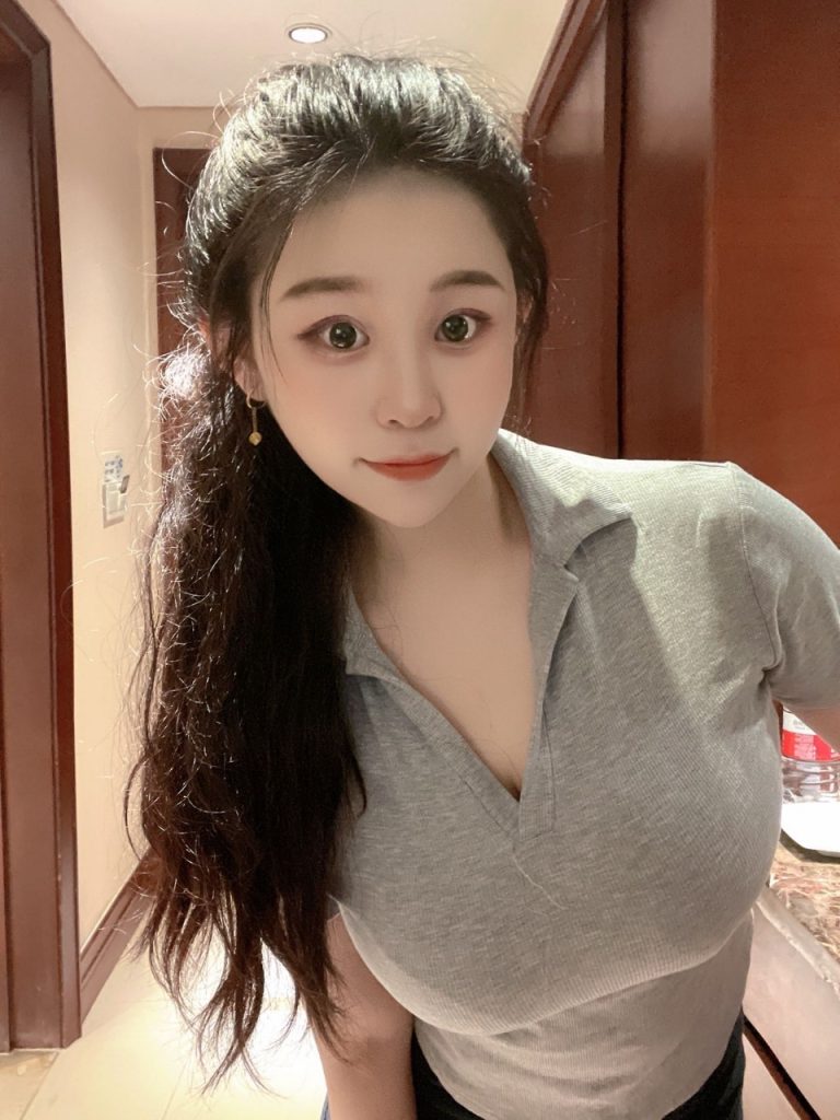 北京外围06萌妹相关配图