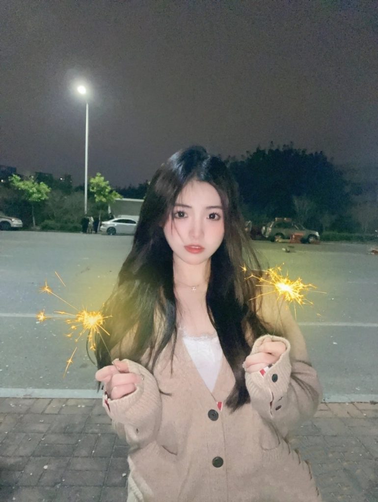 广州外围声音甜美，萌娃口音相关配图