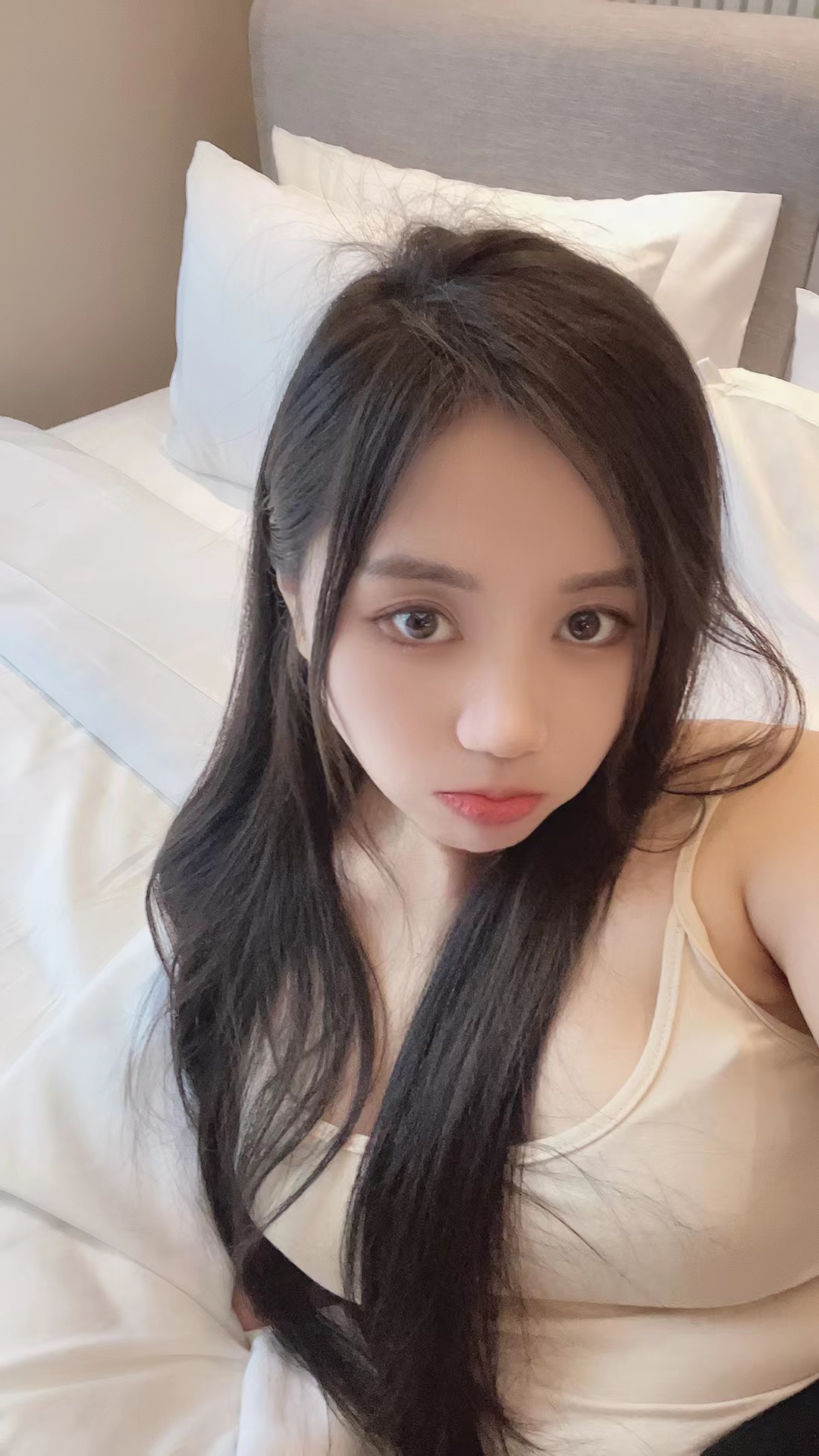 广州外围怡怡素颜仙女可纯可御