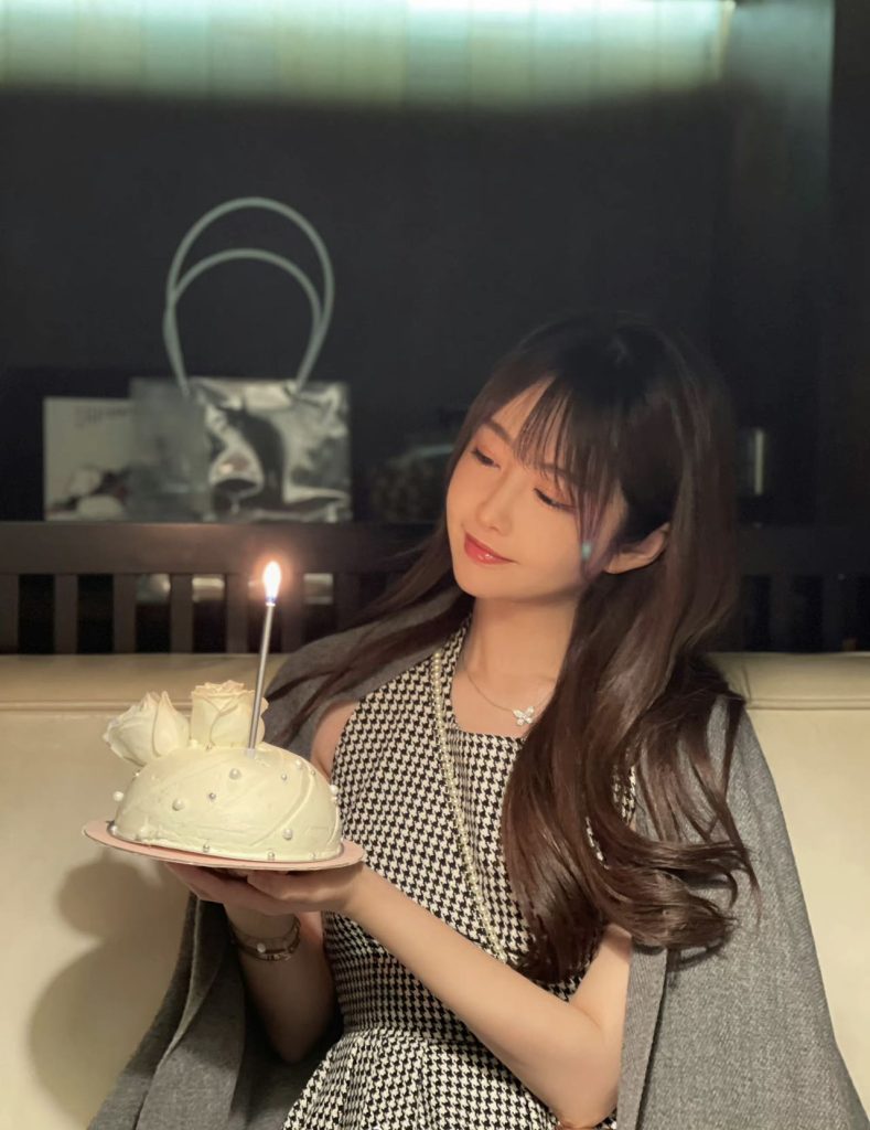 上海外围清纯唯美美少女相关配图